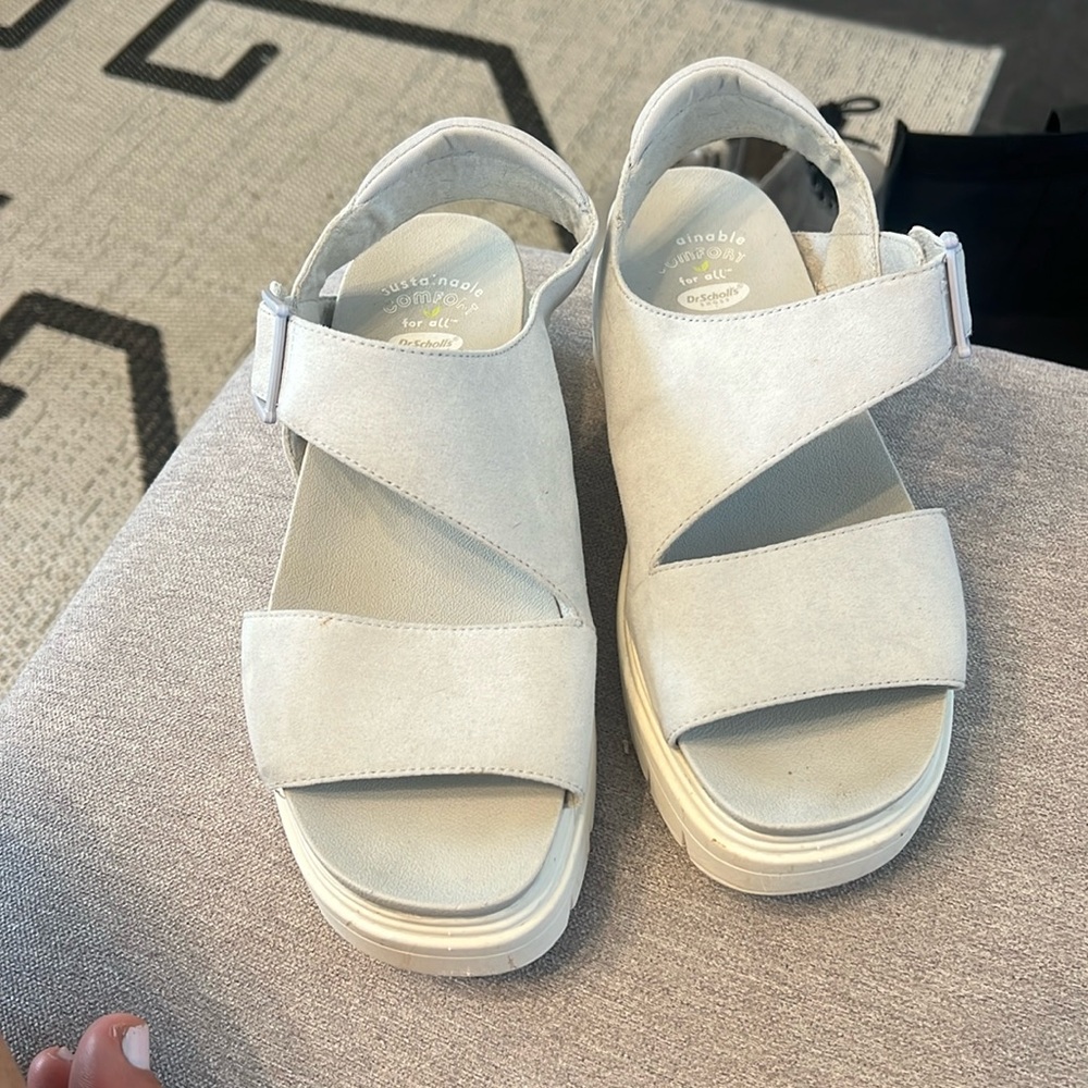 Light gray flatform sandals